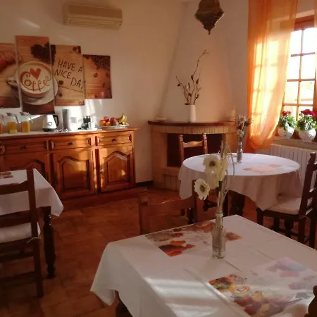 Couette-café Carpe Diem 3*